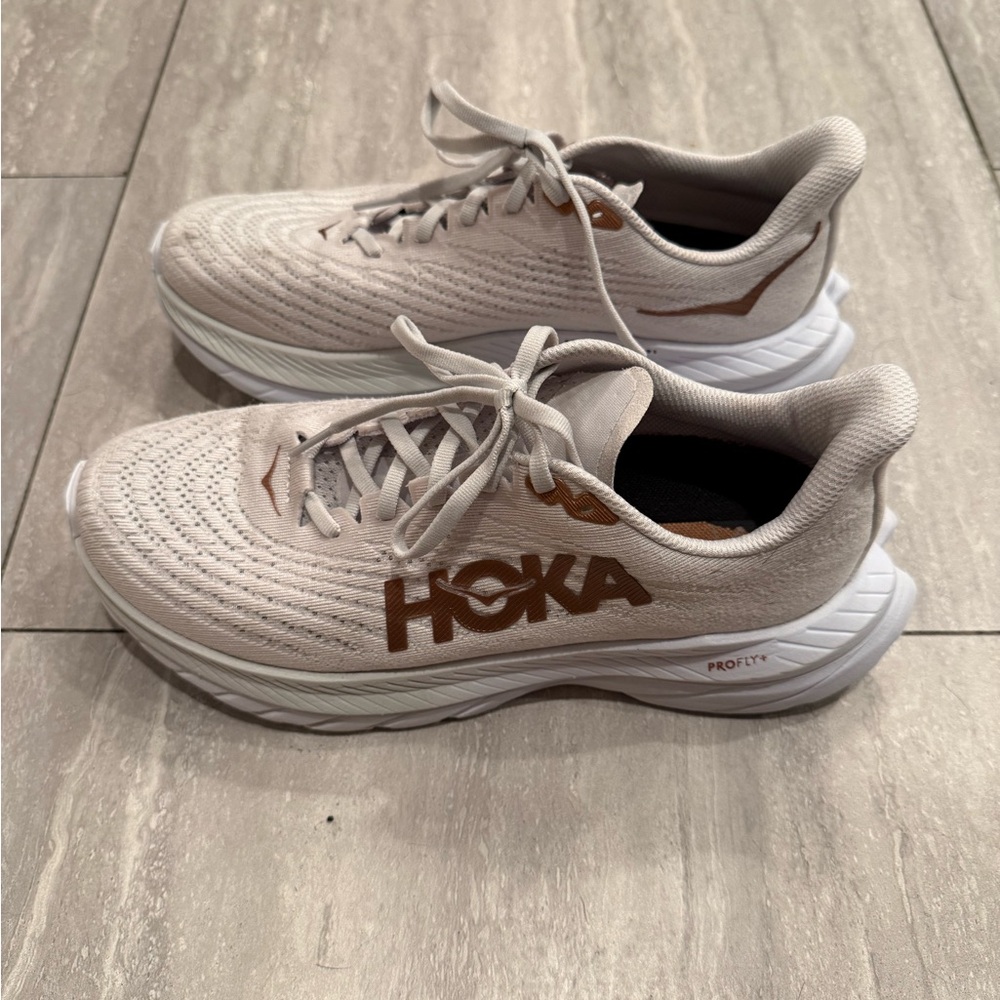 Hoka Mach Running Shoes